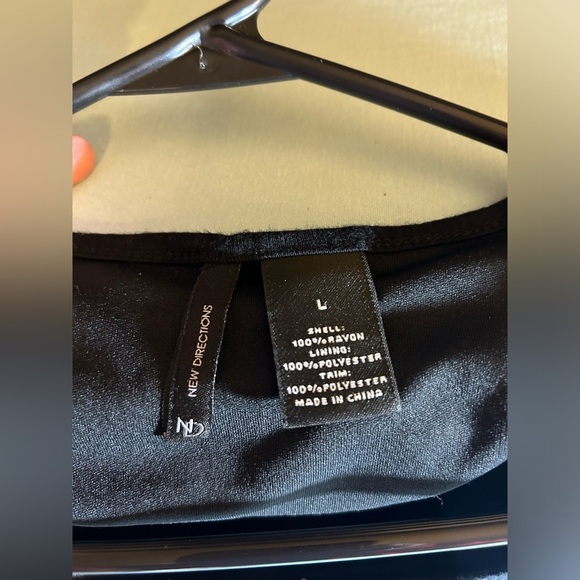 ‼️5/$25‼️New Directions Black Tank Lg - Picture 3 of 4